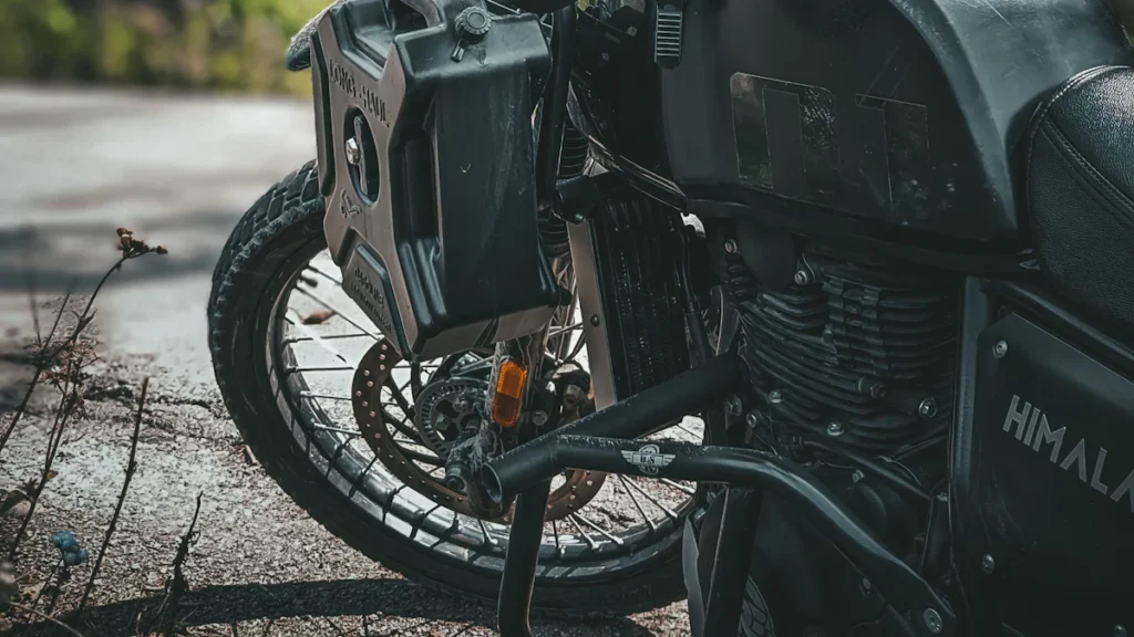 Your Guide to Install a Harley Davidson Windshield Bag