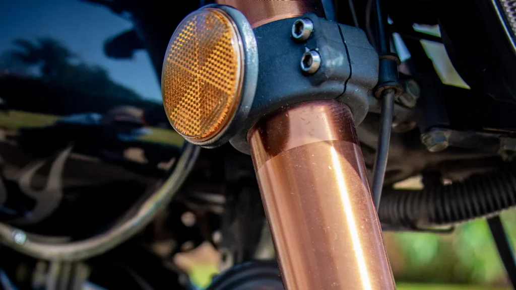 how to fix the front suspension on a Harley Davidson