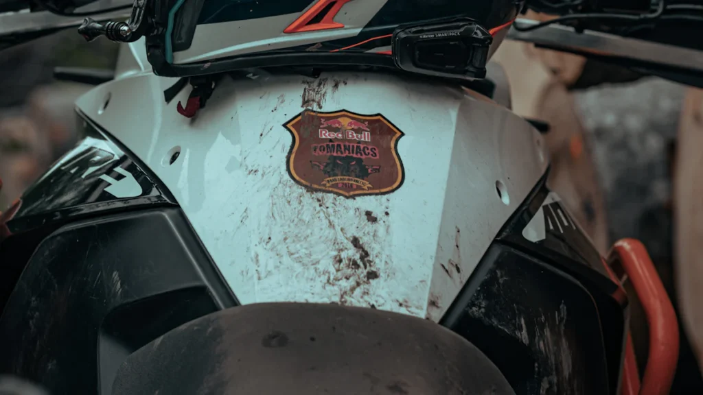 How to Attach a Quick-Release Windshield on a Harley